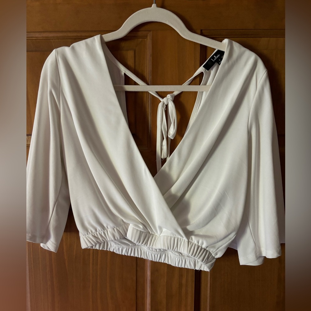 Lulu’s cropped top